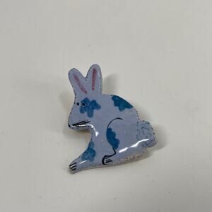 Vintage bunny pin